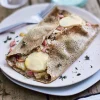 2 galettes chèvre-lardon-oignon
