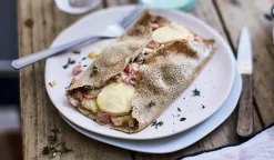 2 galettes chèvre-lardon-oignon