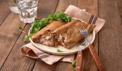 2 galettes jambon-champignon-emmental