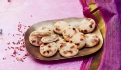 12 mini cheese naans