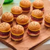 10 mini cheeseburgers