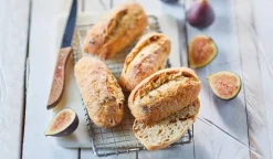 4 petits pains aux figues, précuits
