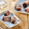 12 pruneaux au lard fumé
