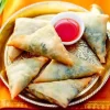 6 samossas aux légumes avec sauce aigre-douce