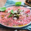 Carpaccio de boeuf et sa sauce au pistou, 2 parts