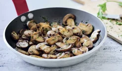 Champignons de Paris en persillade