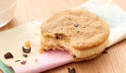 Cookie glacé crème glacée à la vanille