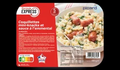 Coquillettes, mini-knacks et sauce à l'emmental