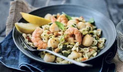 Crevettes,Saint-Jacques, petites pâtes aux légumes