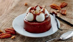 Entremets vanille-pécan