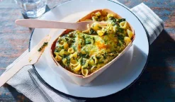Gratin de pâte, épinard, poireau et sauce au comté