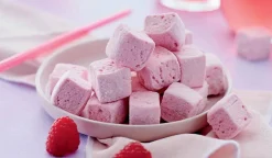 Guimauves aromatisées à la framboise