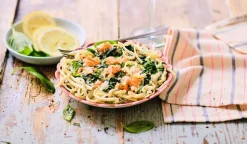 Linguine au saumon et aux épinards, sauce citron basilic