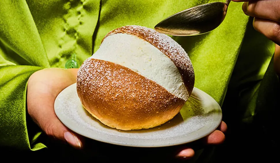 Maritozzo, brioche à la crème fouettée