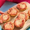 Mini pizzas margherita