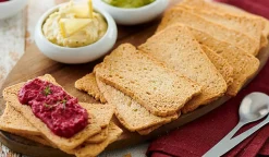 Mini-toasts apéritifs au sésame