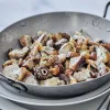 Mélange de champignons forestiers à la crème