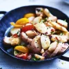 Morceaux de calmar géants cuits