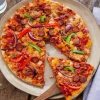 Pizza bœuf, merguez, sauce salsa