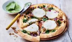 Pizza chèvre, miel, noix