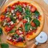 Pizza légumes, pesto, parmigiano reggiano