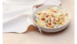 Poulet et mini-farfalles sauce aux 3 fromages