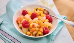 Sachet de fruits poire, pêche jaune, framboise