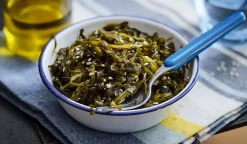 Salade d'algues, wakamé cultivé en Bretagne