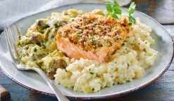 Saumon en croûte d'amande, risotto