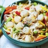 St-Jacques, sauce au basilic thai, nouilles de riz